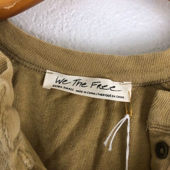 We the free Roxy Tee Golden Palm over size sleeveless top size XS - Picture 4 of 6